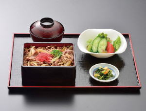 上杉城史苑特製牛重
