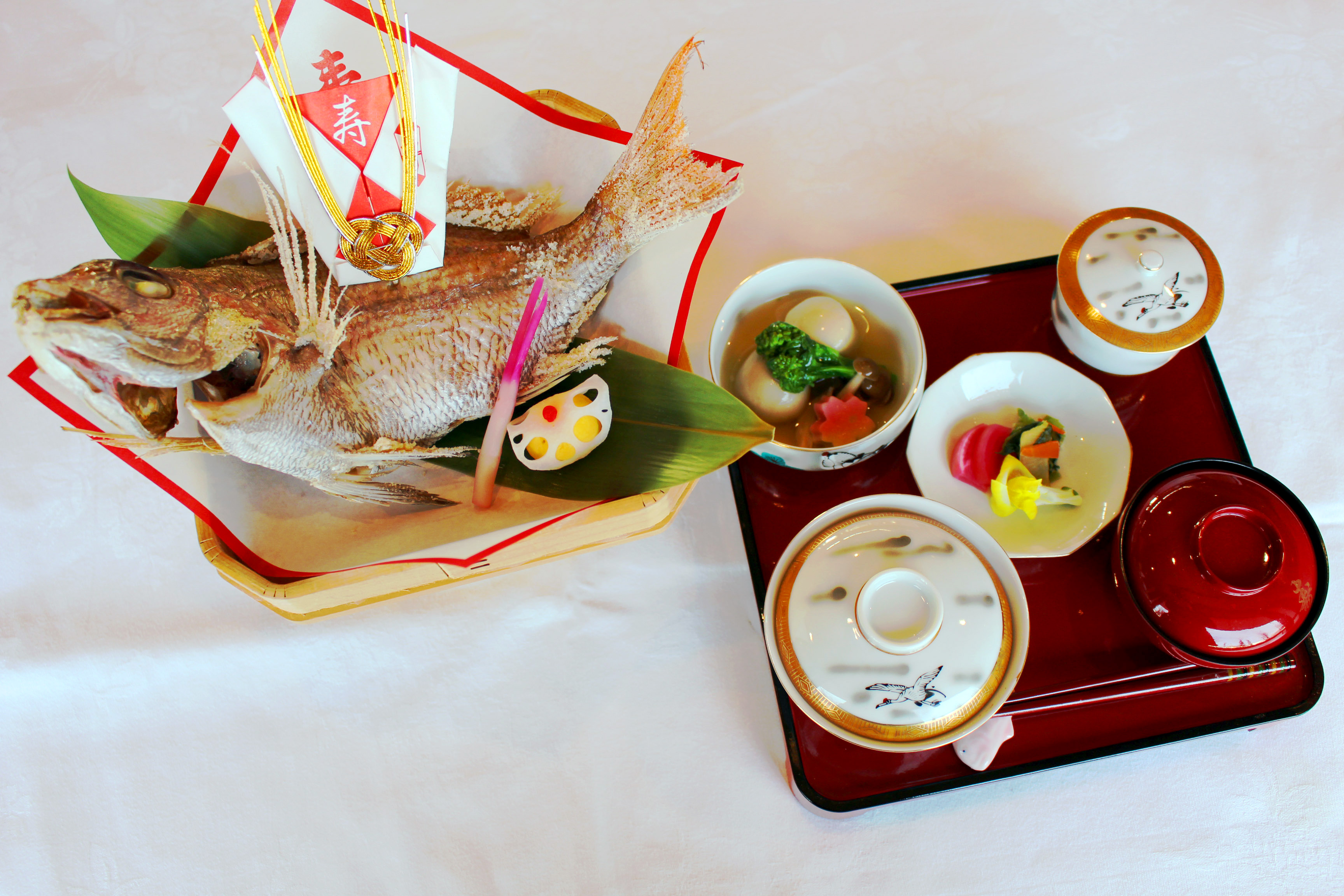 お食い初め膳(鯛頭付き）